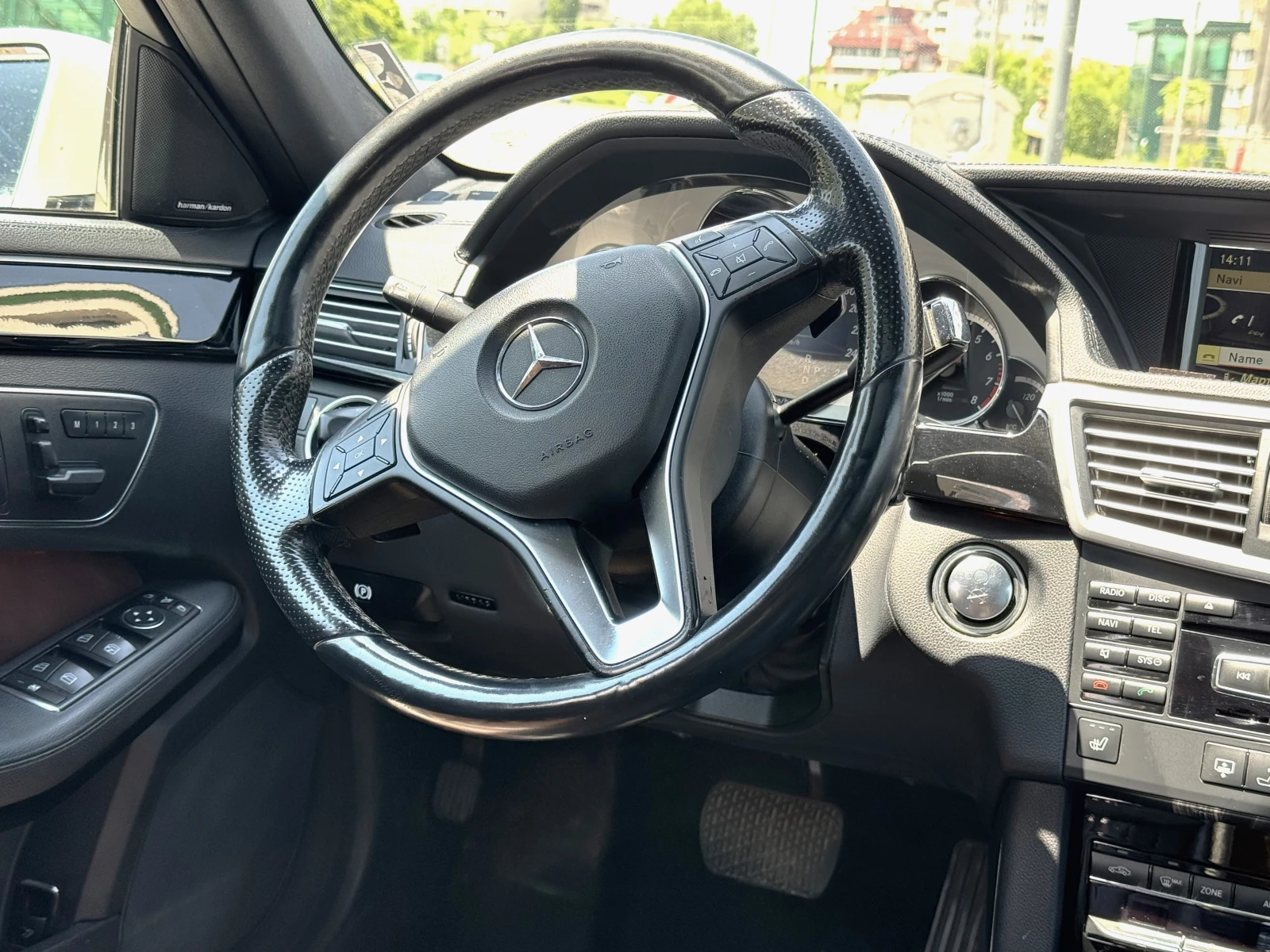 Mercedes-Benz E 350 Подгр.волан/AMG пакет/Панорама - изображение 10