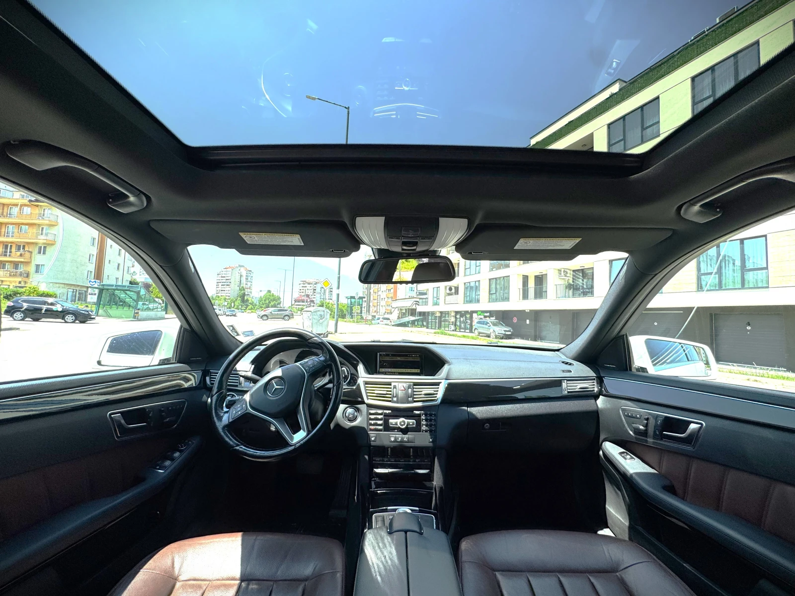 Mercedes-Benz E 350 Подгр.волан/AMG пакет/Панорама - изображение 7