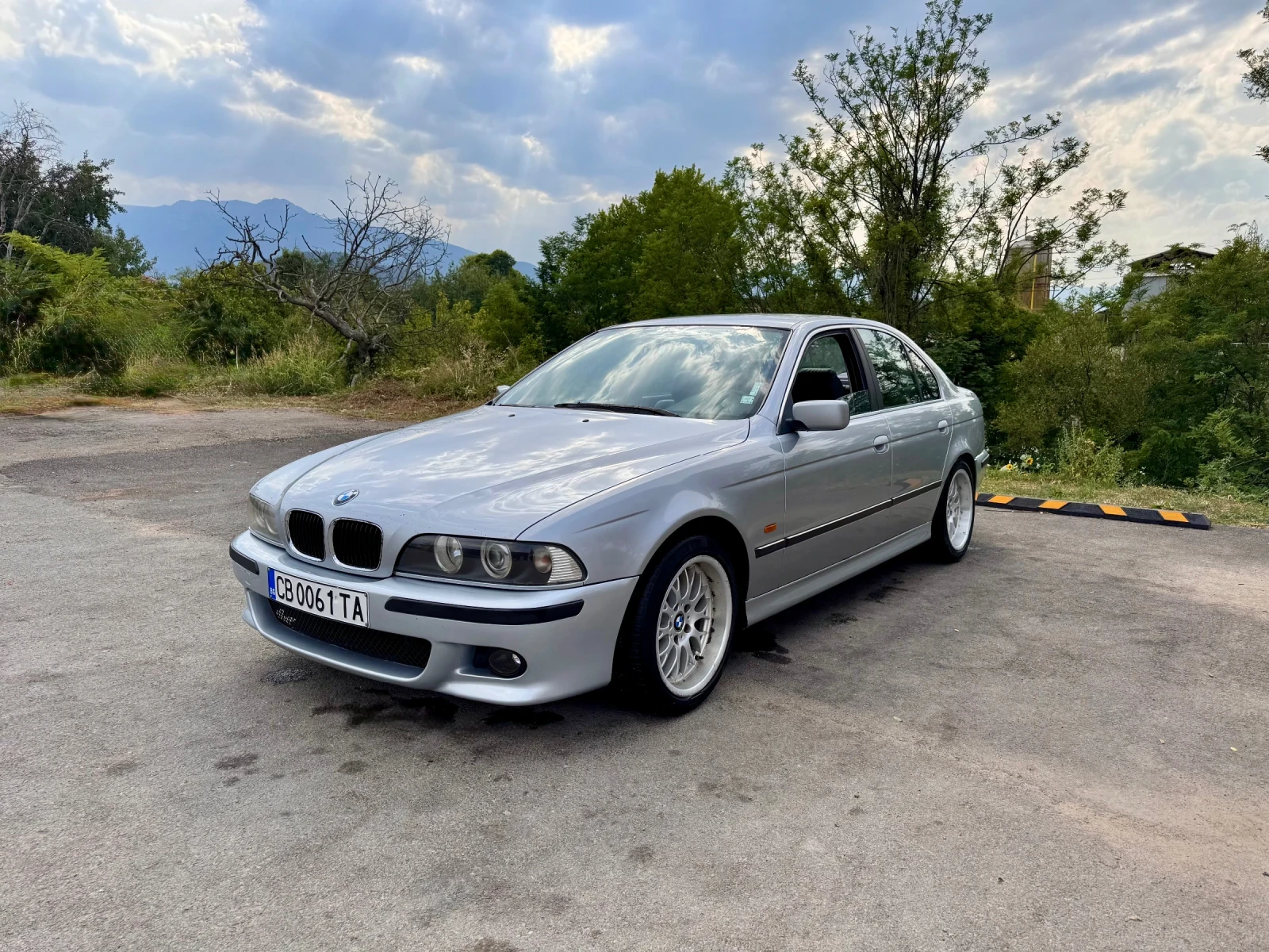 BMW 523 523i - изображение 2