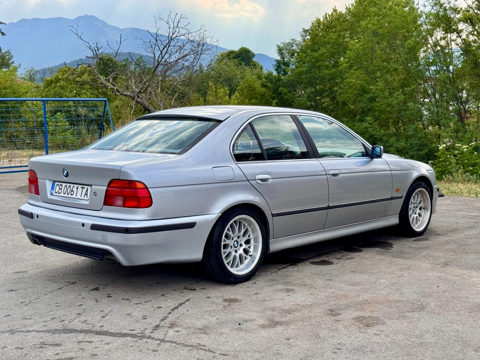 BMW 523 523i - изображение 6