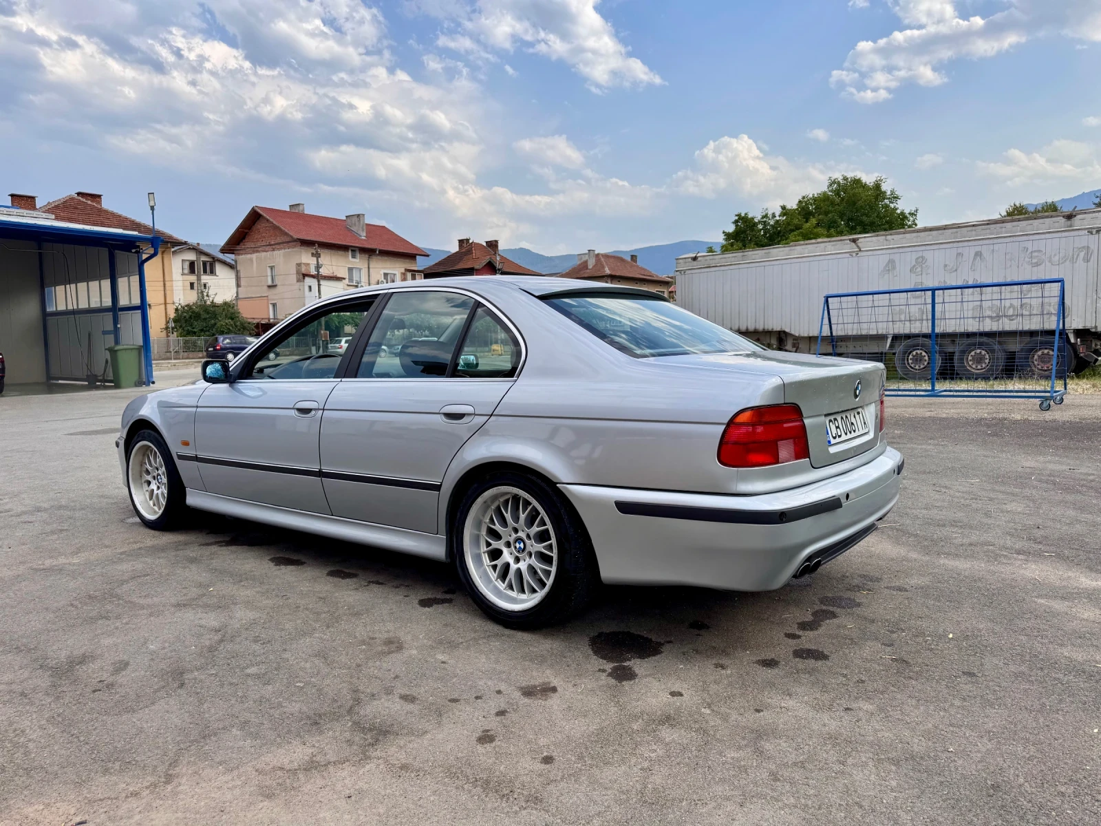 BMW 523 523i - изображение 3