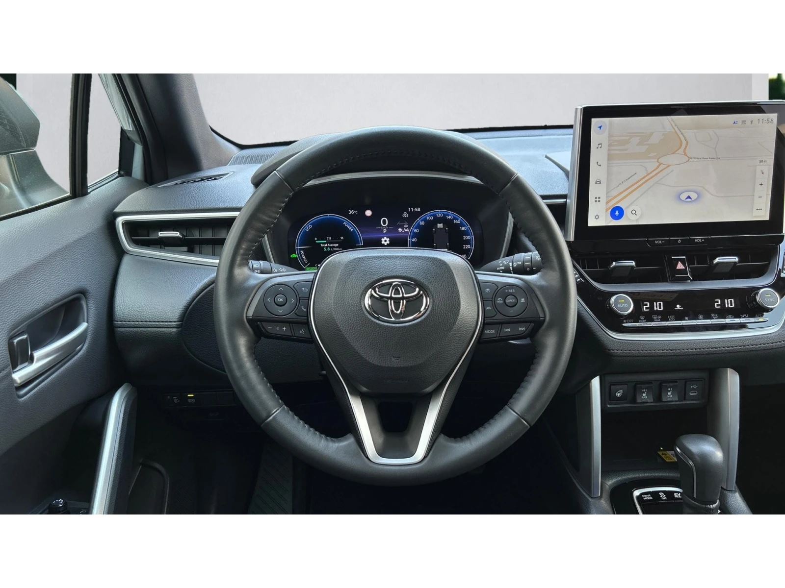 Toyota Corolla Cross Месечна вноска от 970 лв. - изображение 9