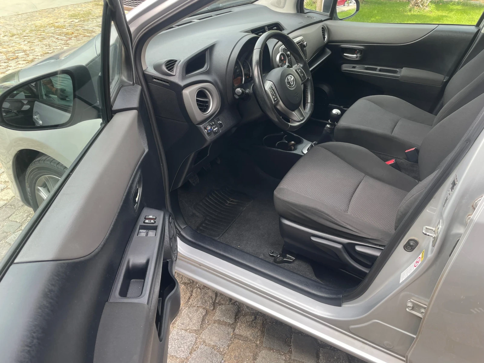 Toyota Yaris 1.3i ГАЗ КАМЕРА - изображение 8