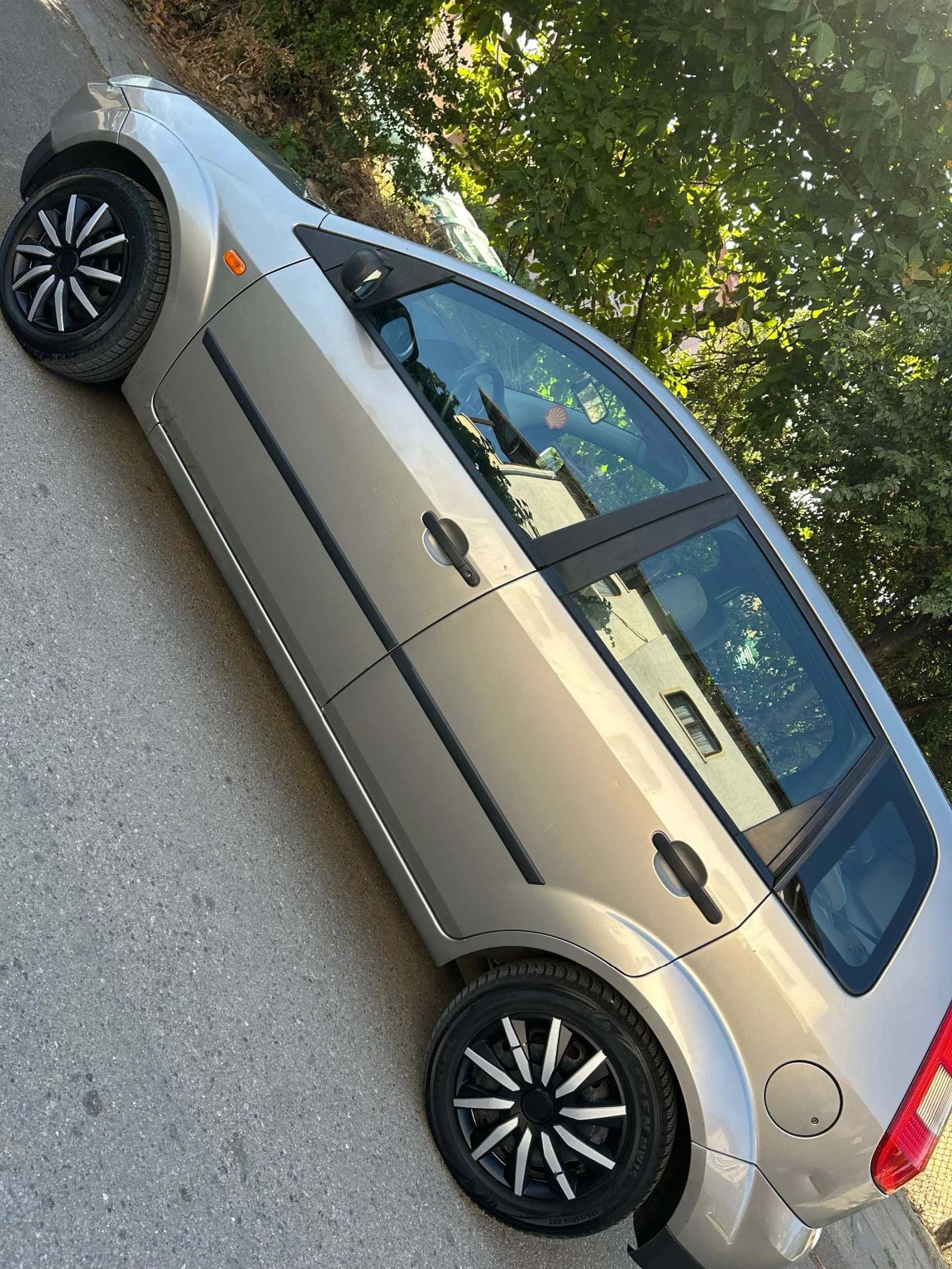 Ford Fiesta 1.25 GAZ - изображение 4