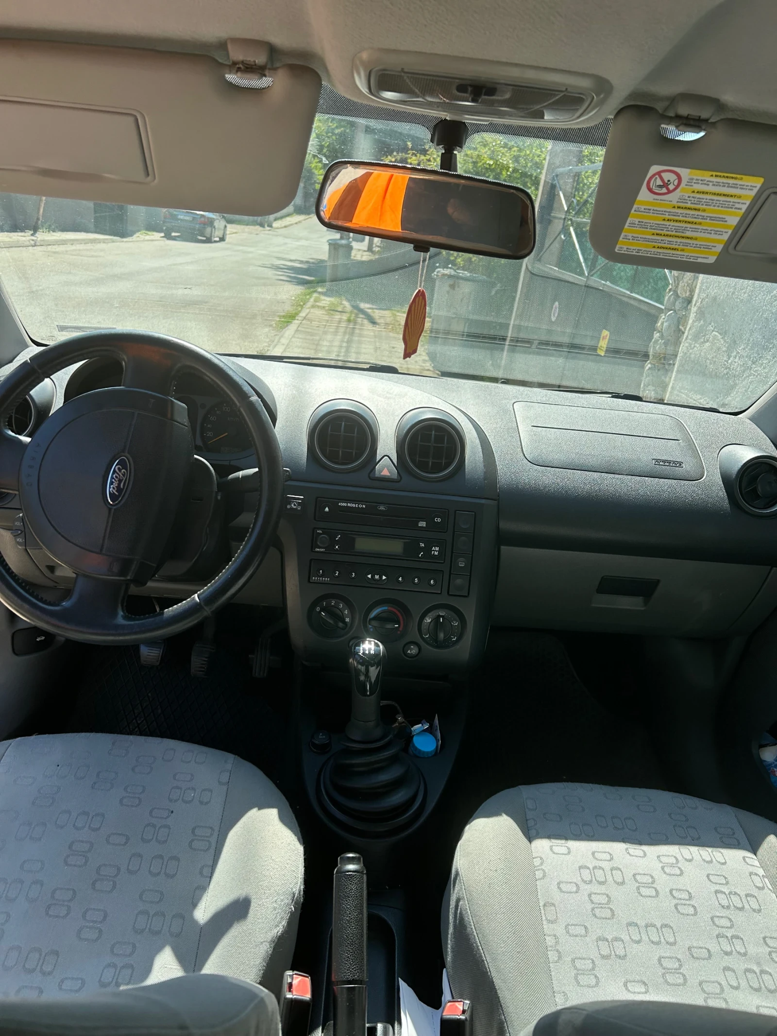 Ford Fiesta 1.25 GAZ - изображение 6