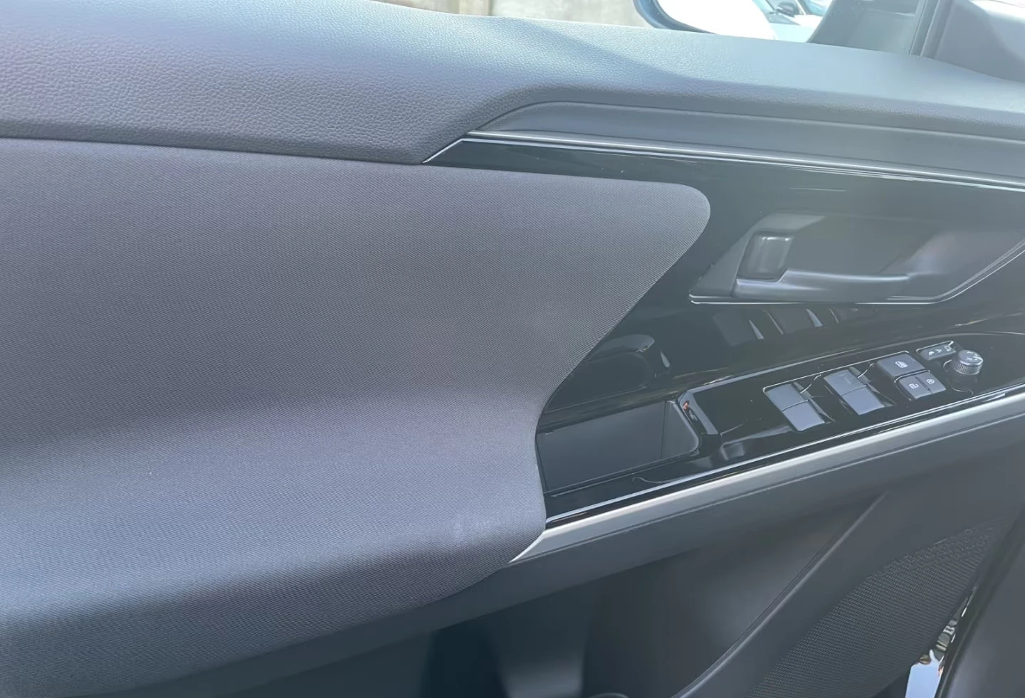 Toyota bZ4X BEV/205HP/COMFORT/FWD/CAM/NAVI/LED/KLESS/522g | Mobile.bg   11