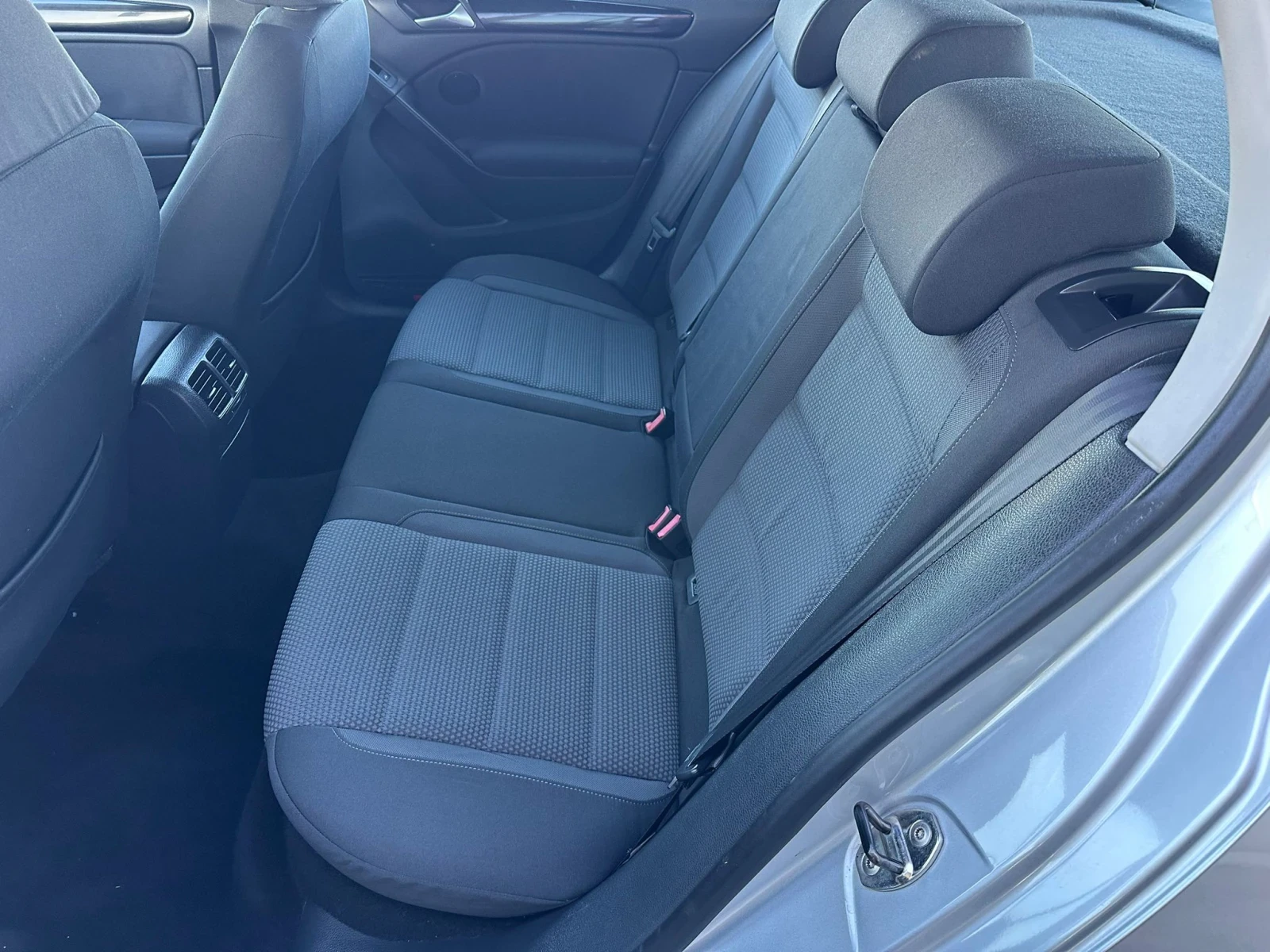 VW Golf 2.0 TDI Advance | Mobile.bg   11