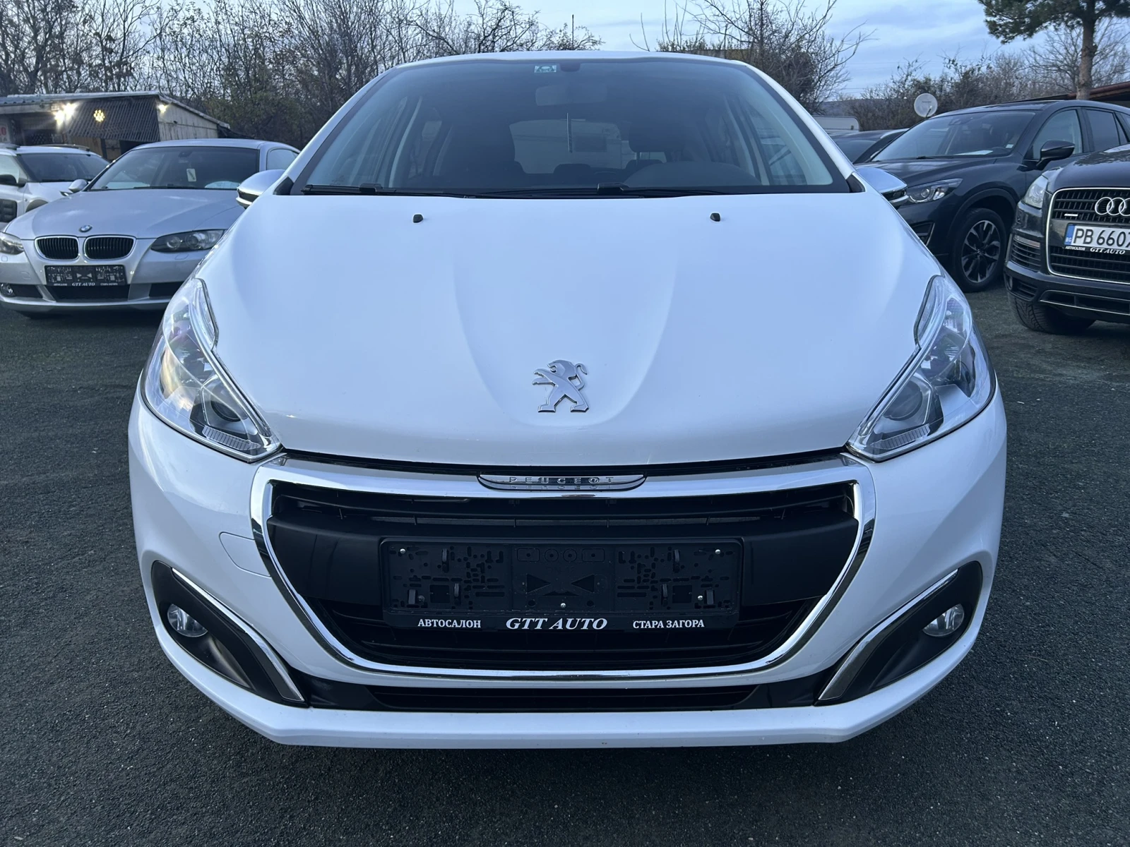 Peugeot 208 1.2* STYLE* FACE* EURO6 - изображение 8