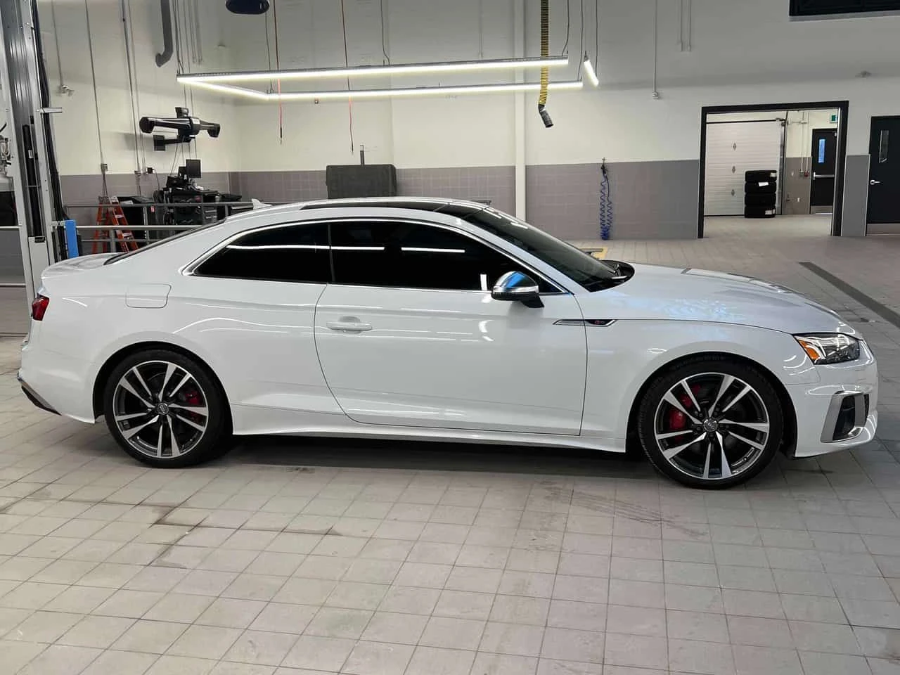 Audi S5  Technik/ DISTRONIC / MATRIX / 360 / MASSAGE  - изображение 3