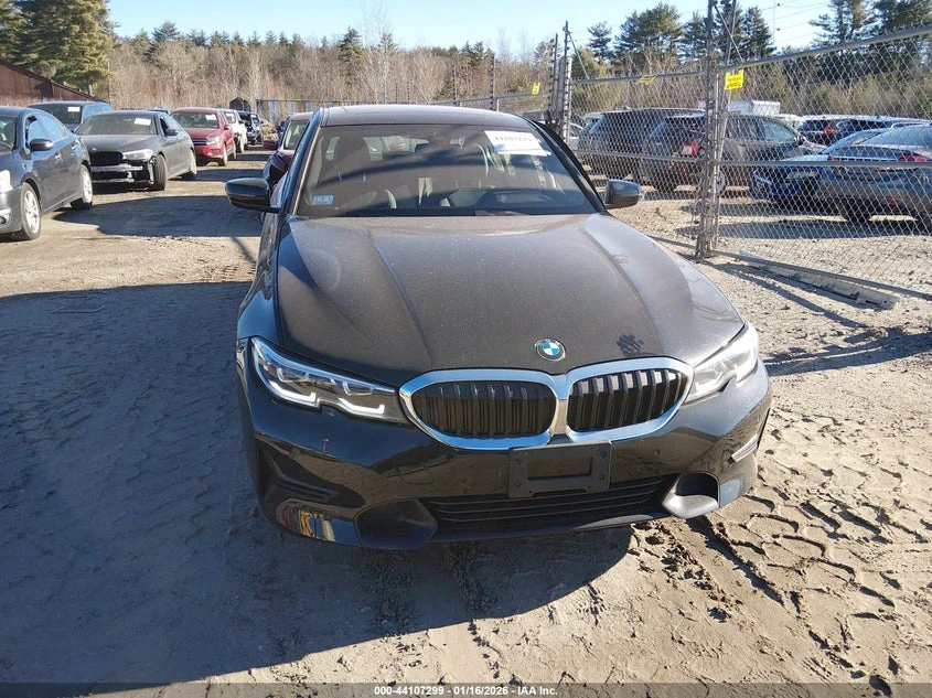 BMW 330 2l I xDrive, снимка 12 - Автомобили и джипове - 54093913