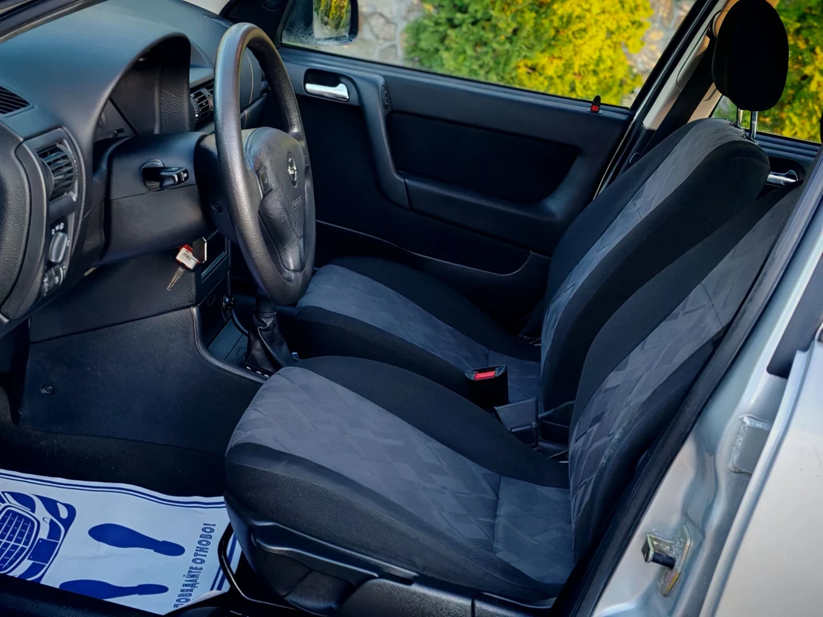 Opel Astra 1.6MI(75)* АВТОМАТИК* СЕДАН* НОВ ВНОС* , снимка 14 - Автомобили и джипове - 54140869