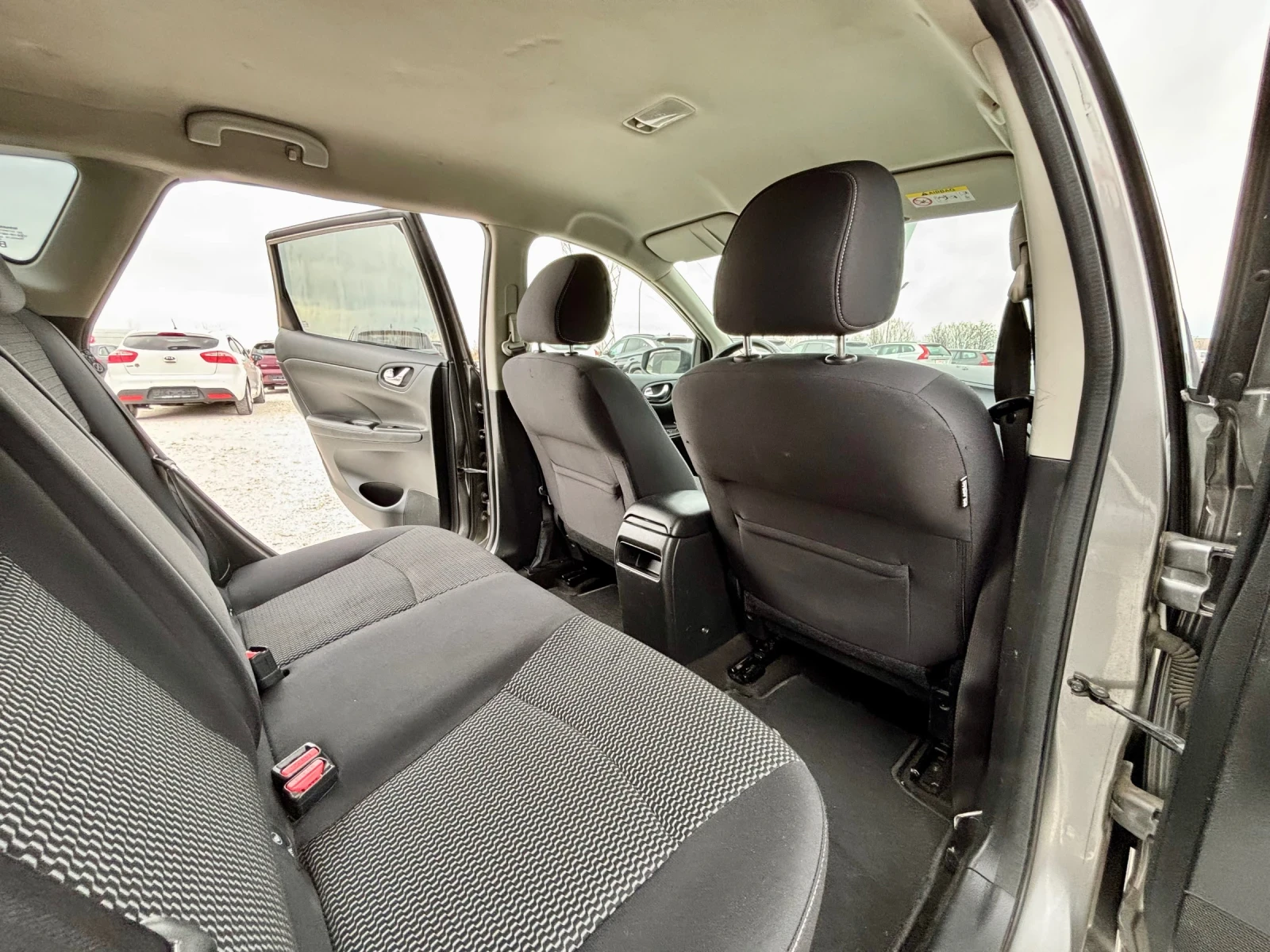 Nissan Pulsar 1.5CDI/ПАРКТРОНИК/NAVI/6 СКОРОСТИ, снимка 8 - Автомобили и джипове - 54154162