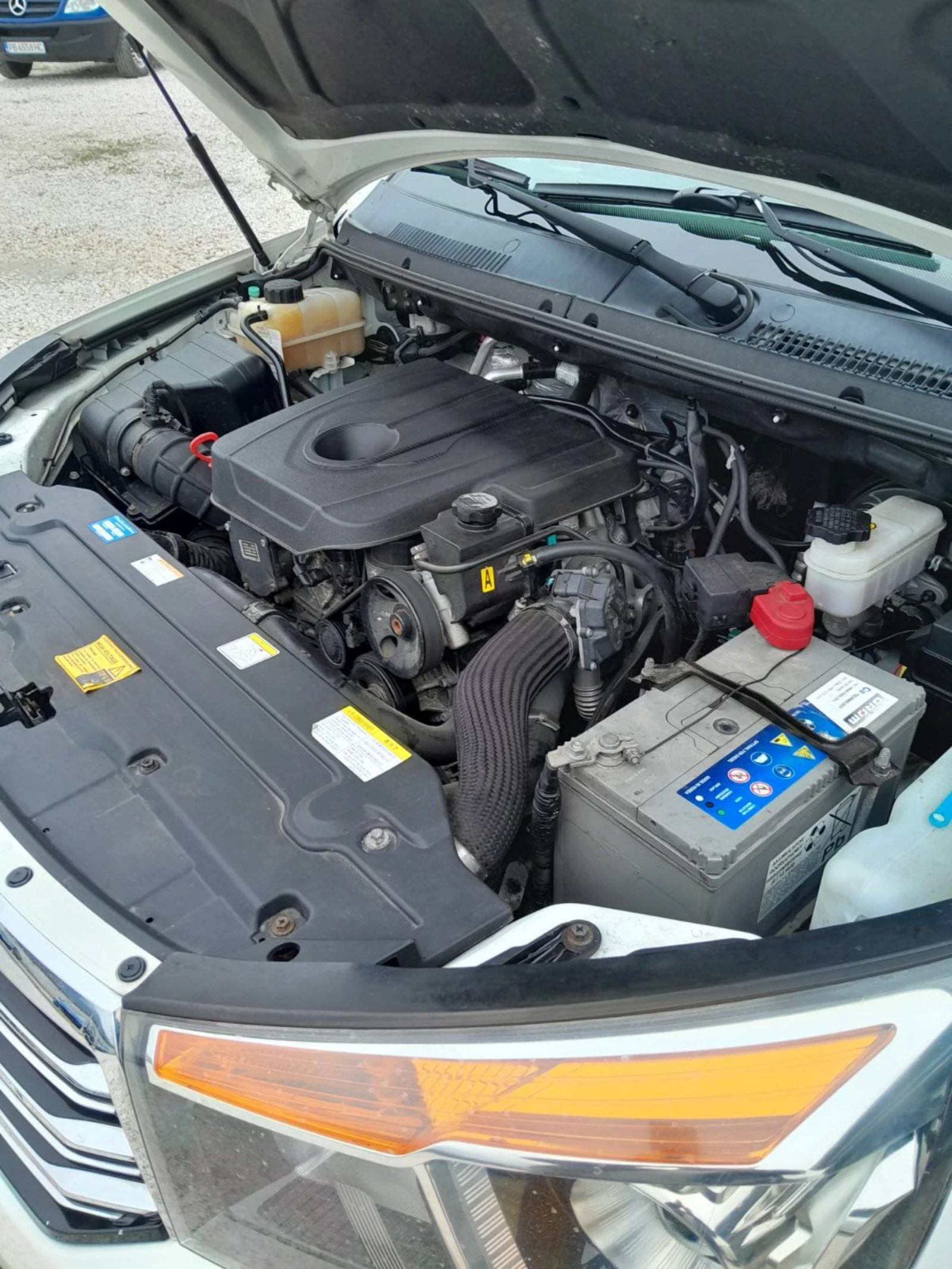 SsangYong Rodius 2.0 HDI , снимка 9 - Автомобили и джипове - 54174261