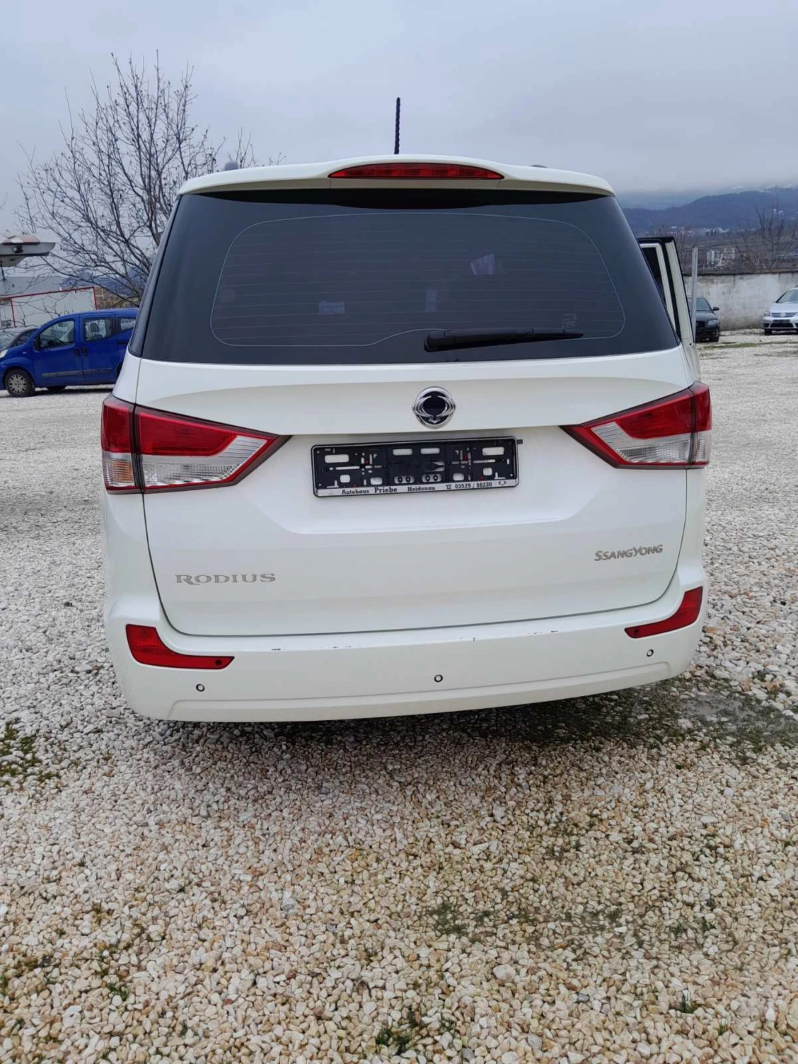 SsangYong Rodius 2.0 HDI , снимка 2 - Автомобили и джипове - 54174261