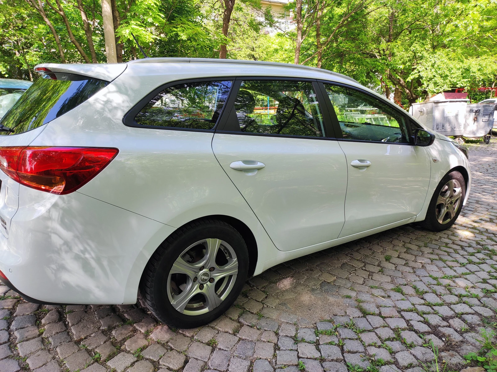 Kia Ceed, снимка 5 - Автомобили и джипове - 54301476
