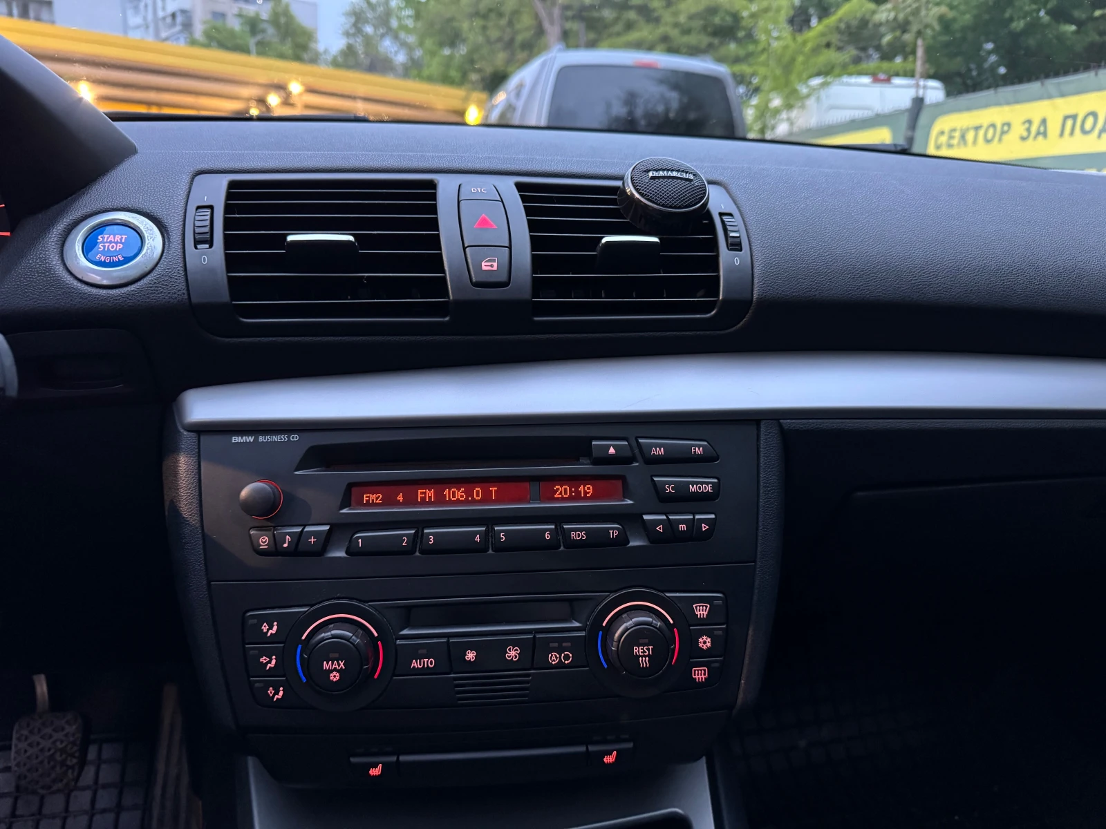 BMW 120, снимка 11 - Автомобили и джипове - 54390685