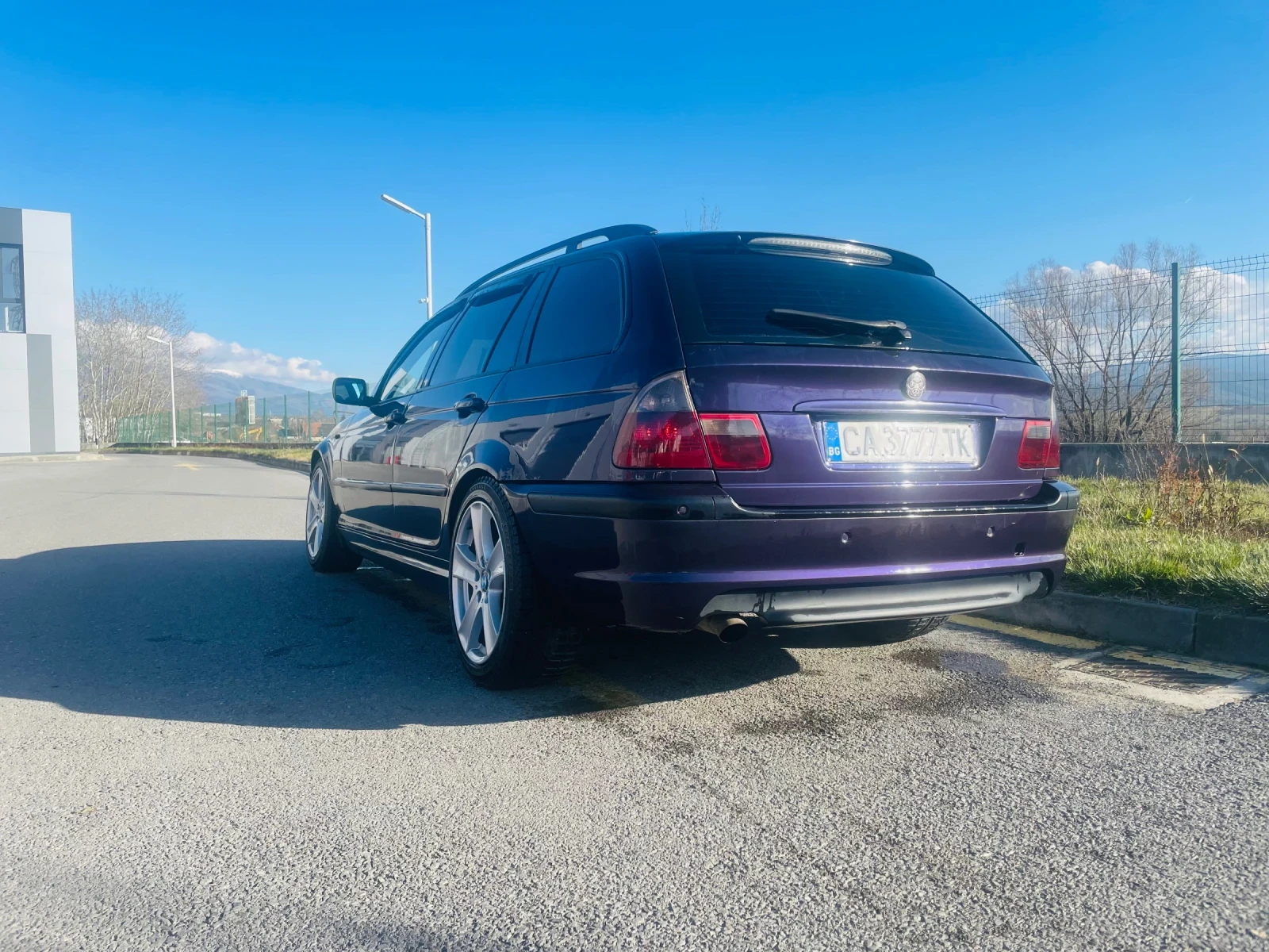 BMW 330, снимка 2 - Автомобили и джипове - 54396834
