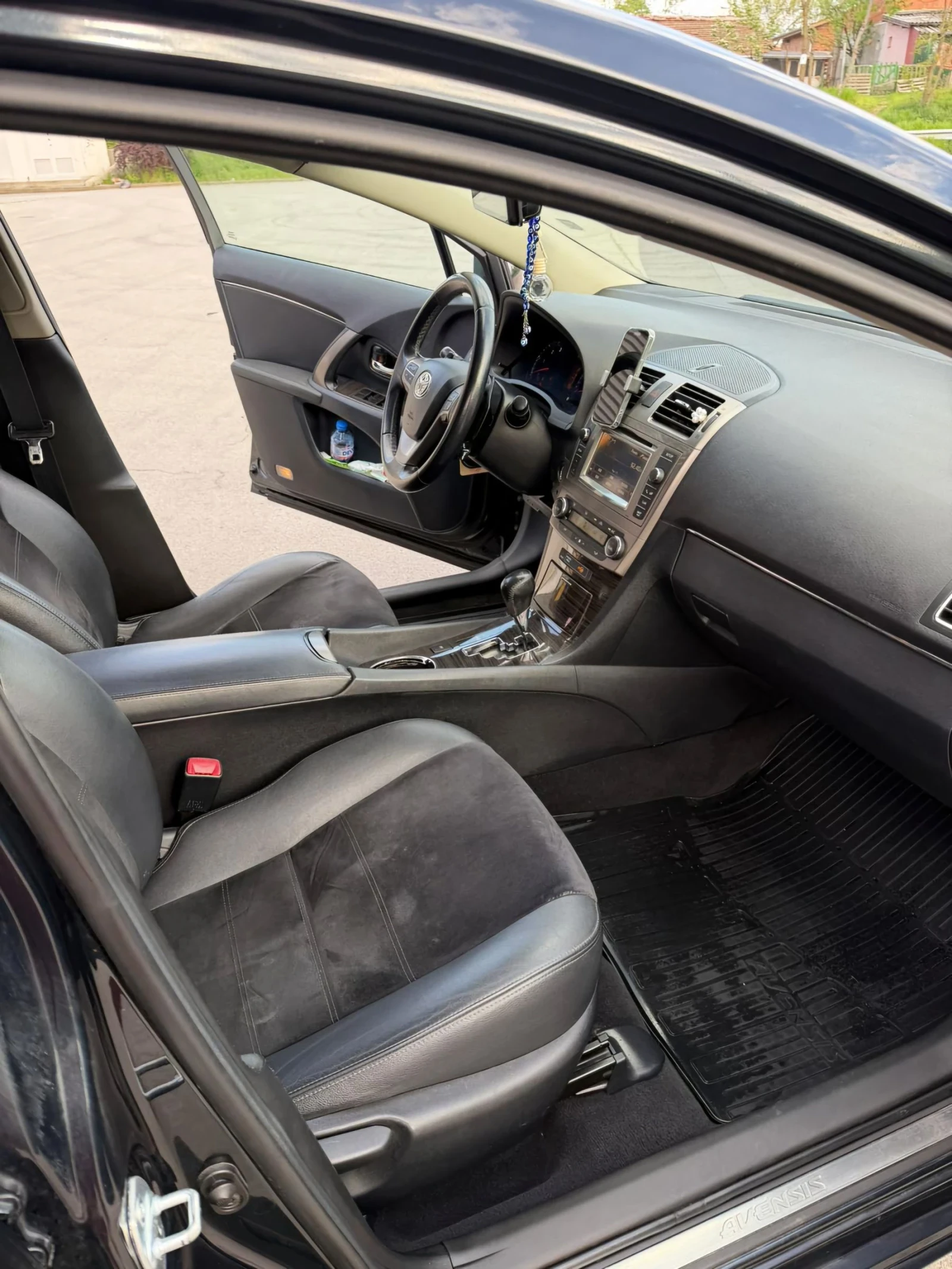 Toyota Avensis T27 D-CAT, снимка 4 - Автомобили и джипове - 54949510