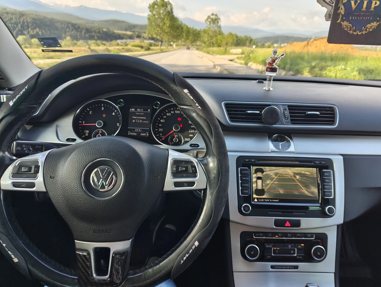 VW Passat 2.0 TDI 4Motion Заводска печка, снимка 9 - Автомобили и джипове - 54670895