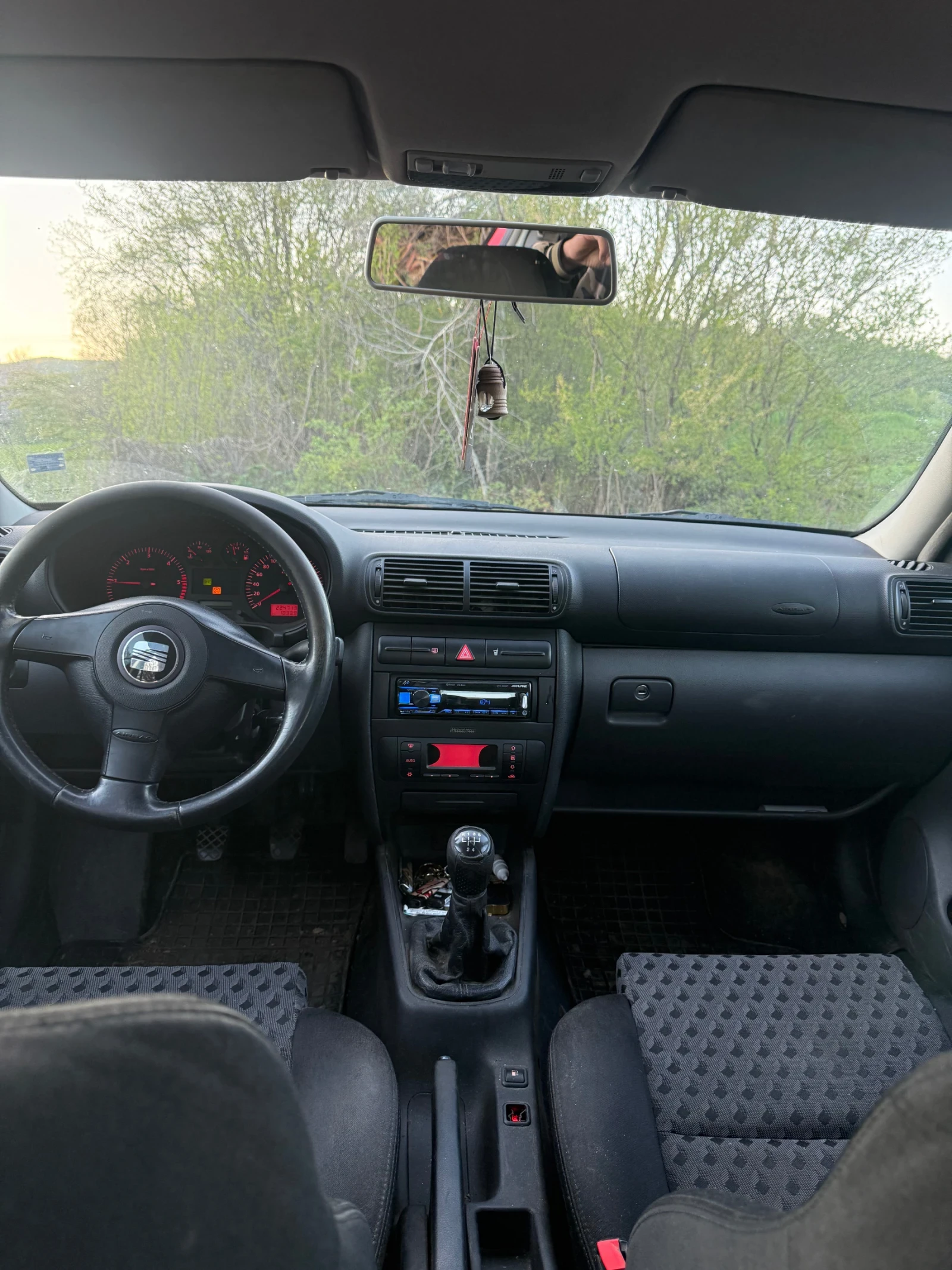 Seat Leon, снимка 2 - Автомобили и джипове - 54674320