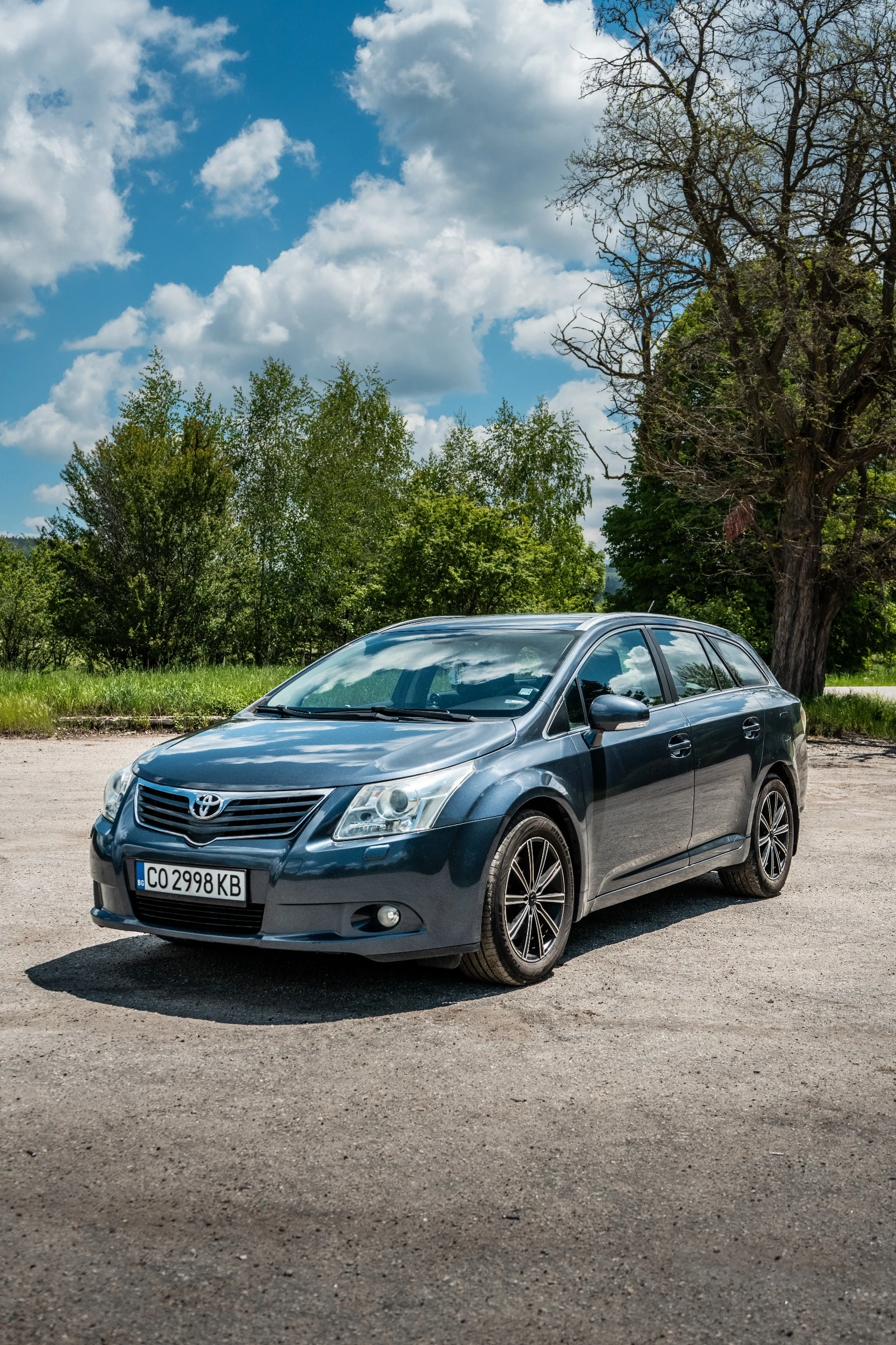 Toyota Avensis 2.2 D-4D, снимка 3 - Автомобили и джипове - 54680492