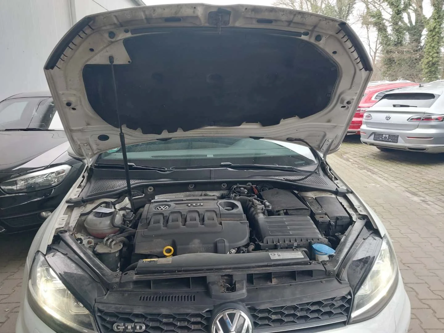 VW Golf GTD, снимка 13 - Автомобили и джипове - 54757639