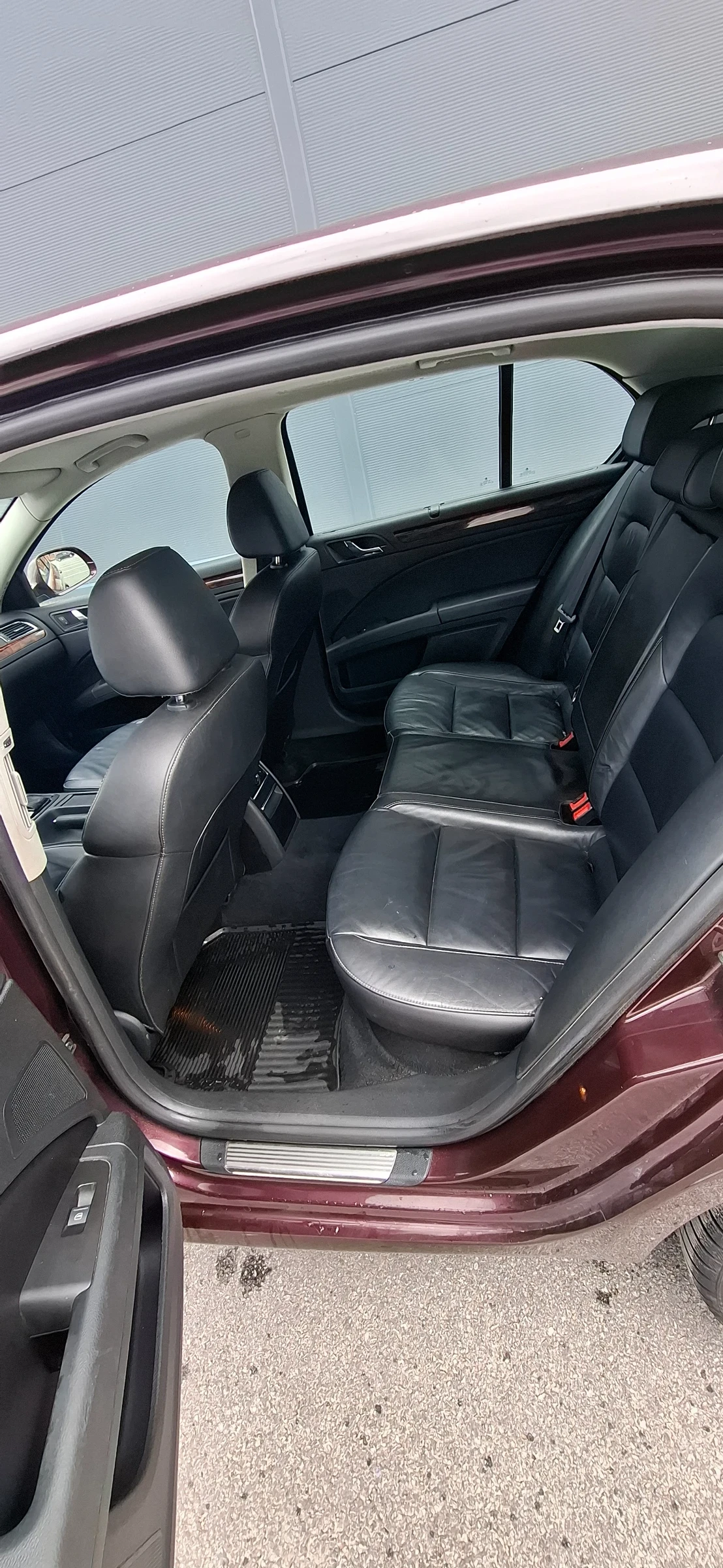 Skoda Superb 2.0, снимка 9 - Автомобили и джипове - 54826731