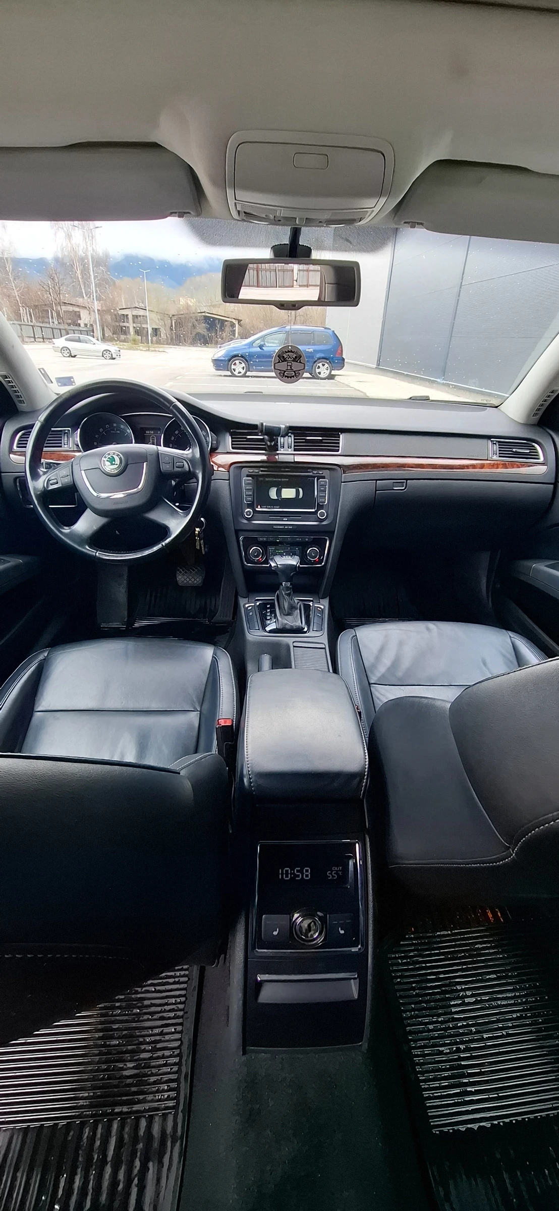 Skoda Superb 2.0, снимка 12 - Автомобили и джипове - 54826731