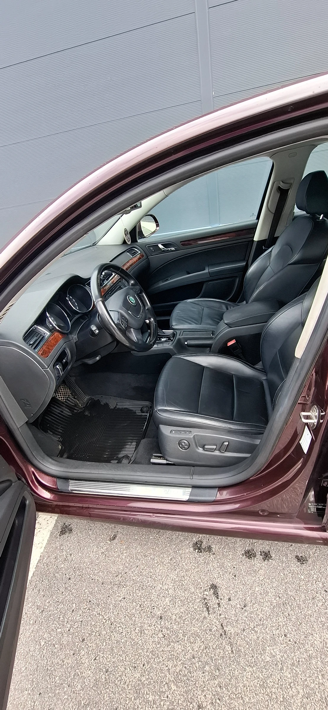 Skoda Superb 2.0, снимка 8 - Автомобили и джипове - 54826731