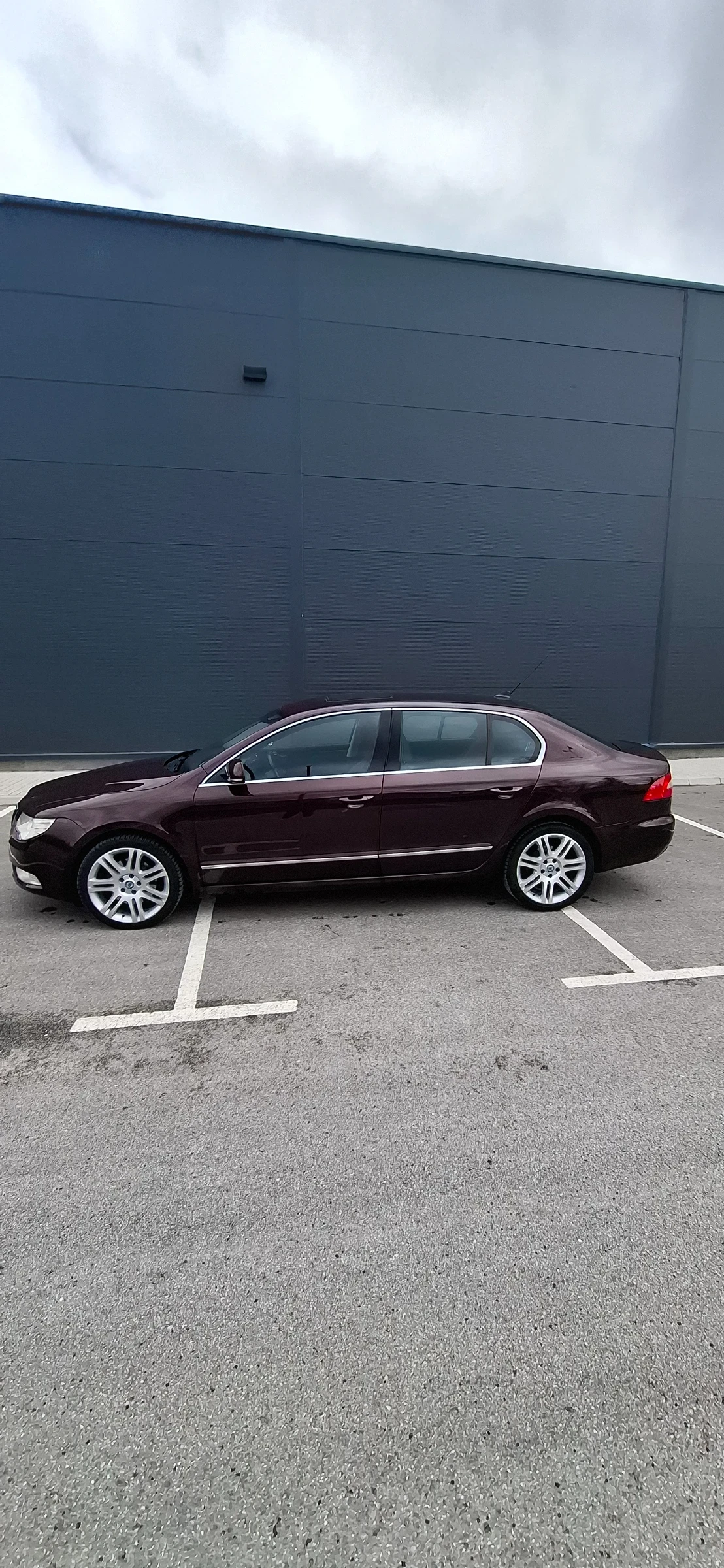 Skoda Superb 2.0, снимка 7 - Автомобили и джипове - 54826731