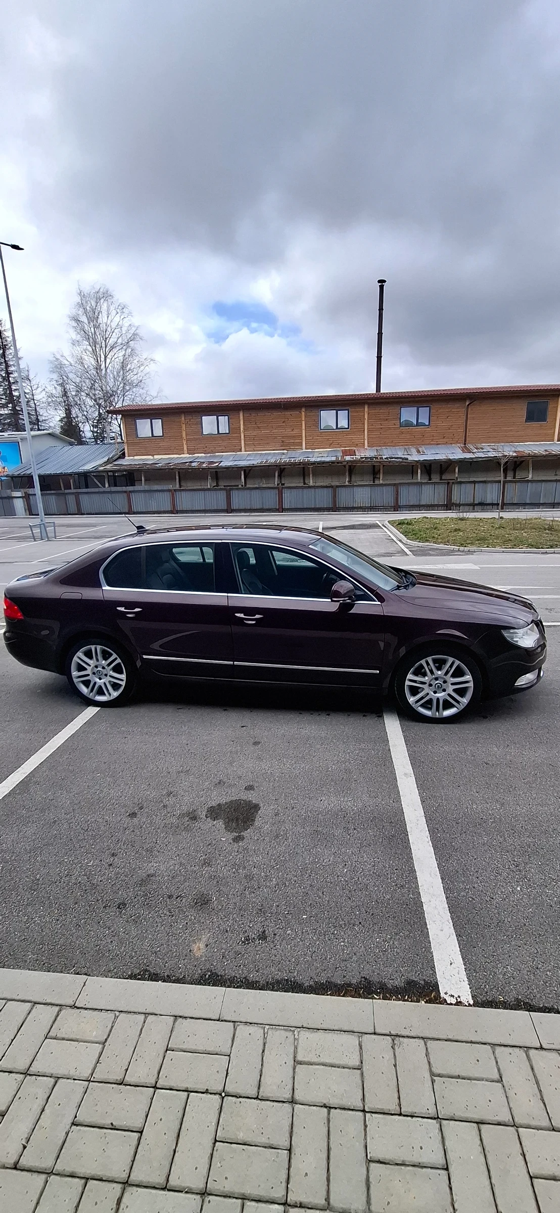 Skoda Superb 2.0, снимка 5 - Автомобили и джипове - 54826731