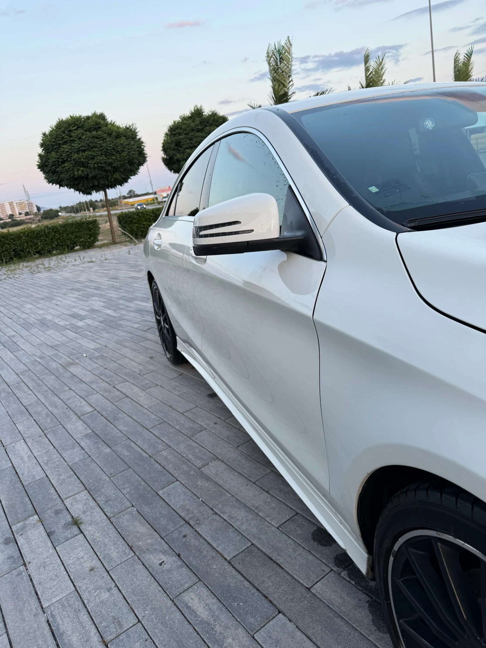 Mercedes-Benz CLA 220, снимка 2 - Автомобили и джипове - 55408630