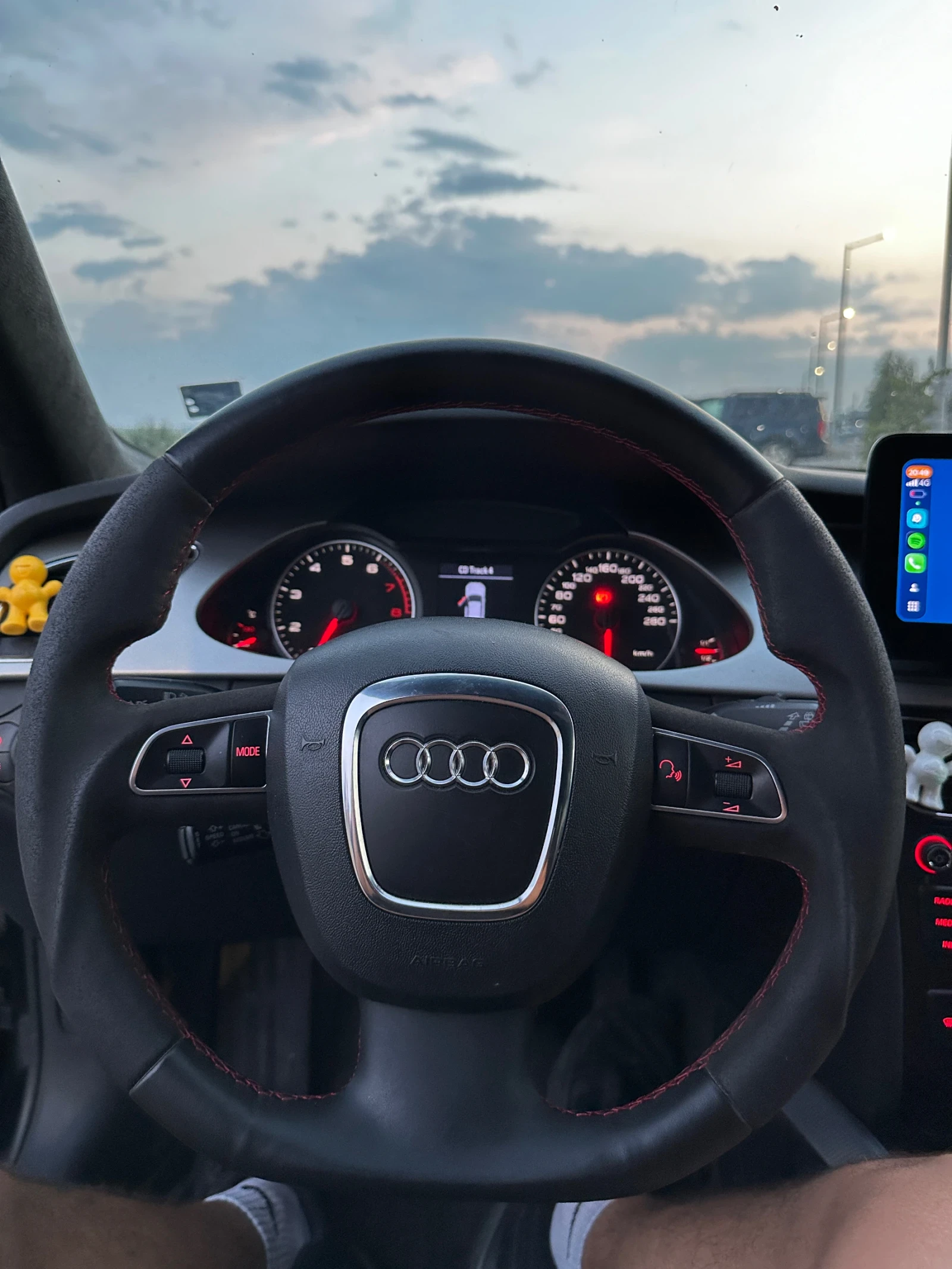 Audi A4 1.8T, снимка 11 - Автомобили и джипове - 55423115