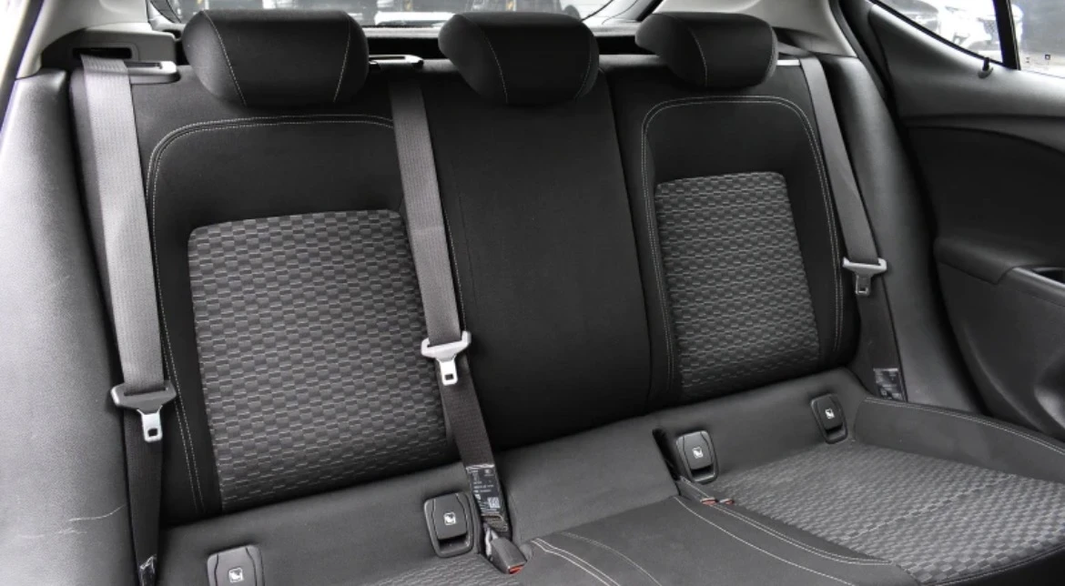 Opel Astra, снимка 10 - Автомобили и джипове - 55447996