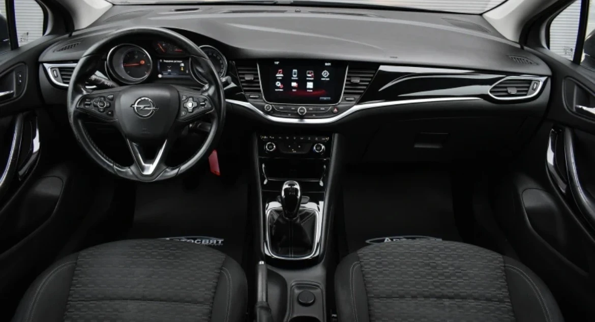 Opel Astra, снимка 11 - Автомобили и джипове - 55447996
