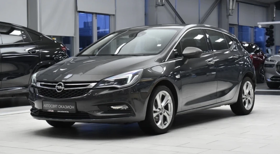 Opel Astra, снимка 3 - Автомобили и джипове - 55447996