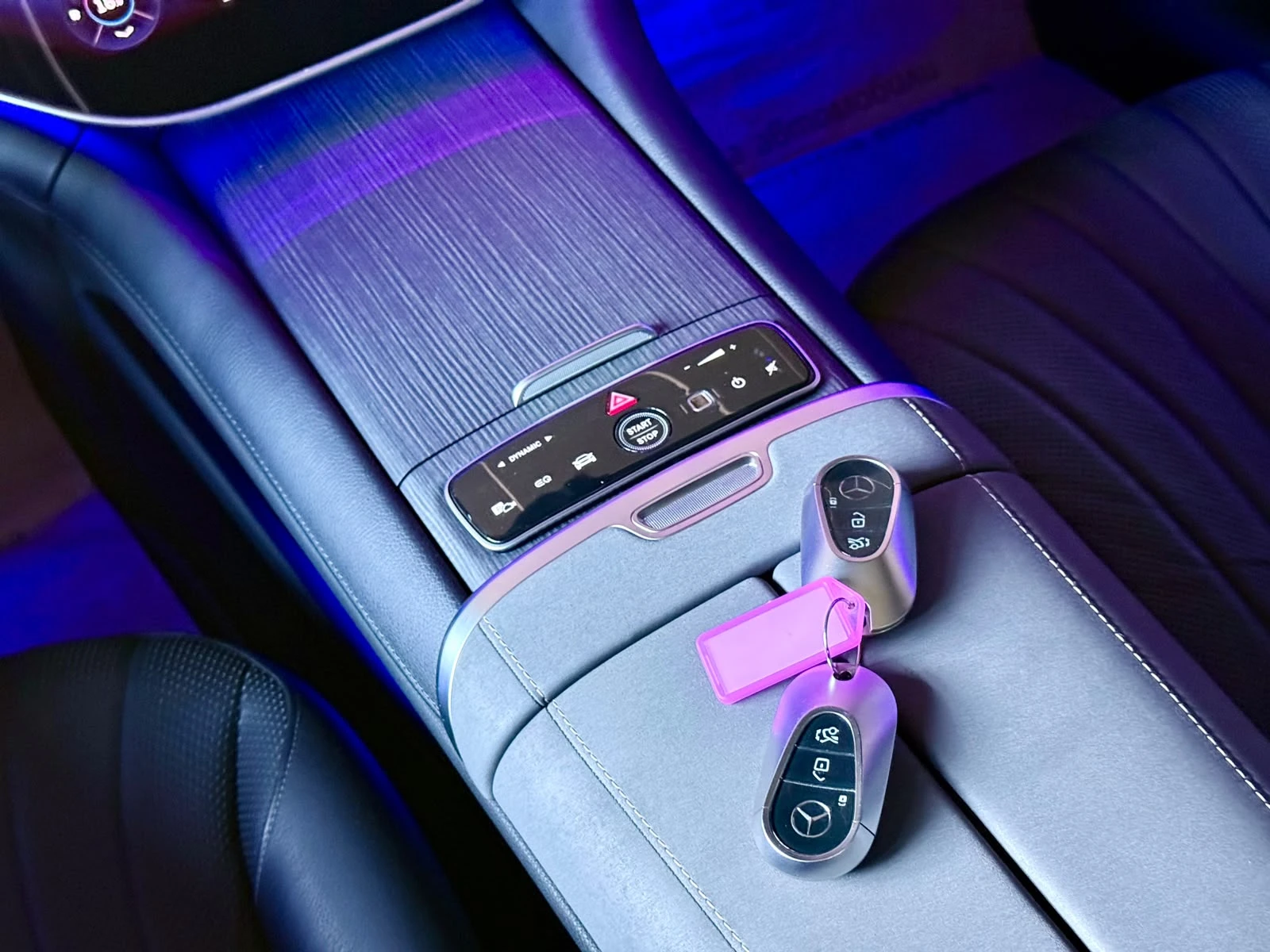 Mercedes-Benz EQS 450+ AMG * ГАРАНЦИОНЕН* Hyperscreen* DigiL* Лизинг, снимка 15 - Автомобили и джипове - 55466112