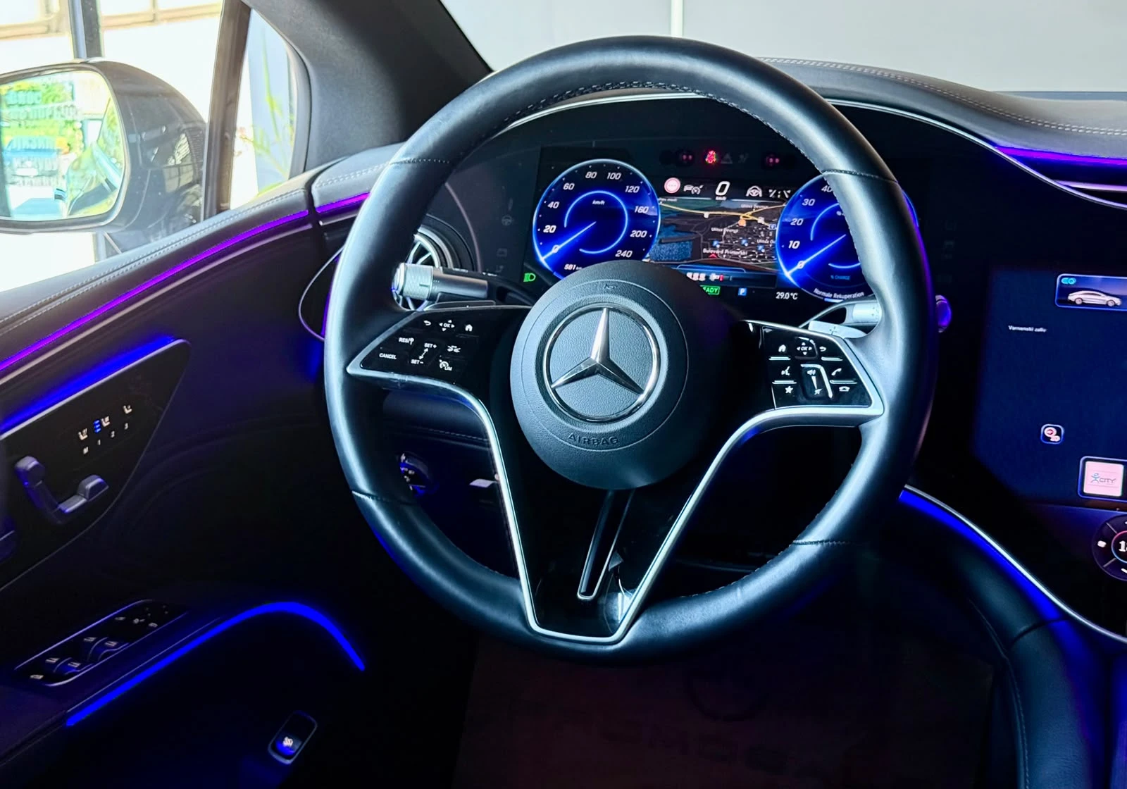 Mercedes-Benz EQS 450+ AMG * ГАРАНЦИОНЕН* Hyperscreen* DigiL* Лизинг, снимка 10 - Автомобили и джипове - 55466112