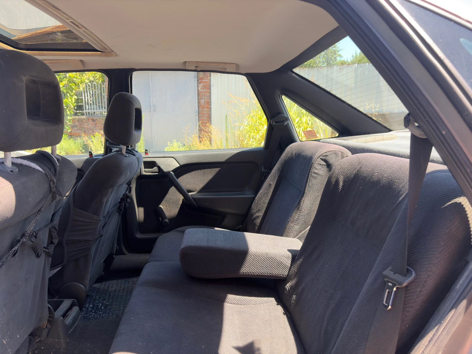 Opel Vectra 1.6i, снимка 10 - Автомобили и джипове - 55509047