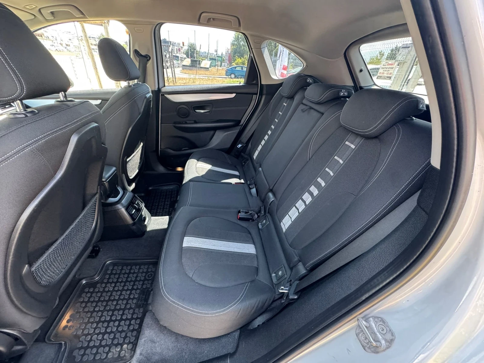 BMW 218 2.0D/AVTOMAT, снимка 16 - Автомобили и джипове - 55940989