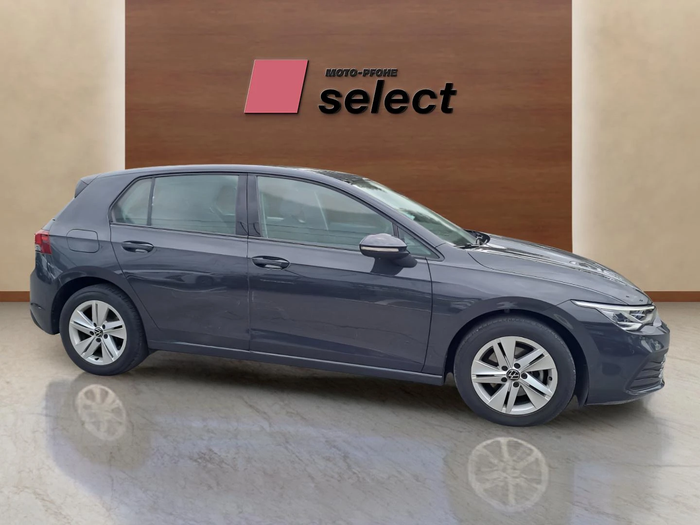 VW Golf 1.5 TSI, снимка 4 - Автомобили и джипове - 56145149