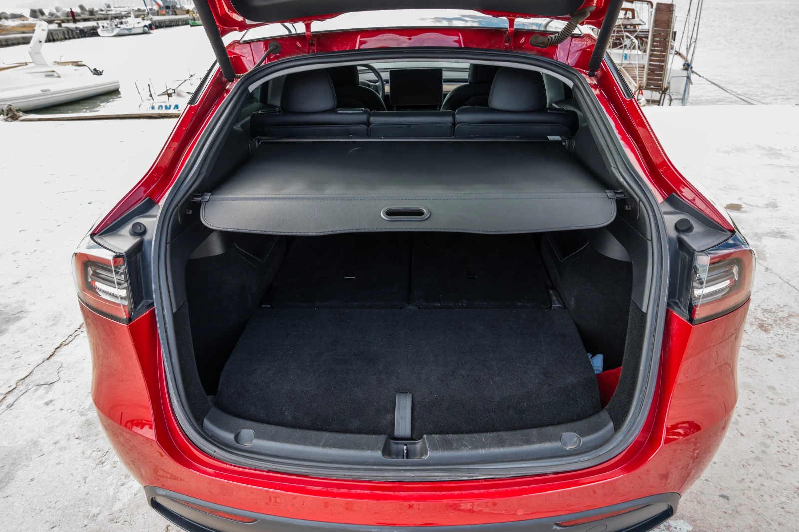 Tesla Model Y Long range 6+ 1, снимка 15 - Автомобили и джипове - 56293826