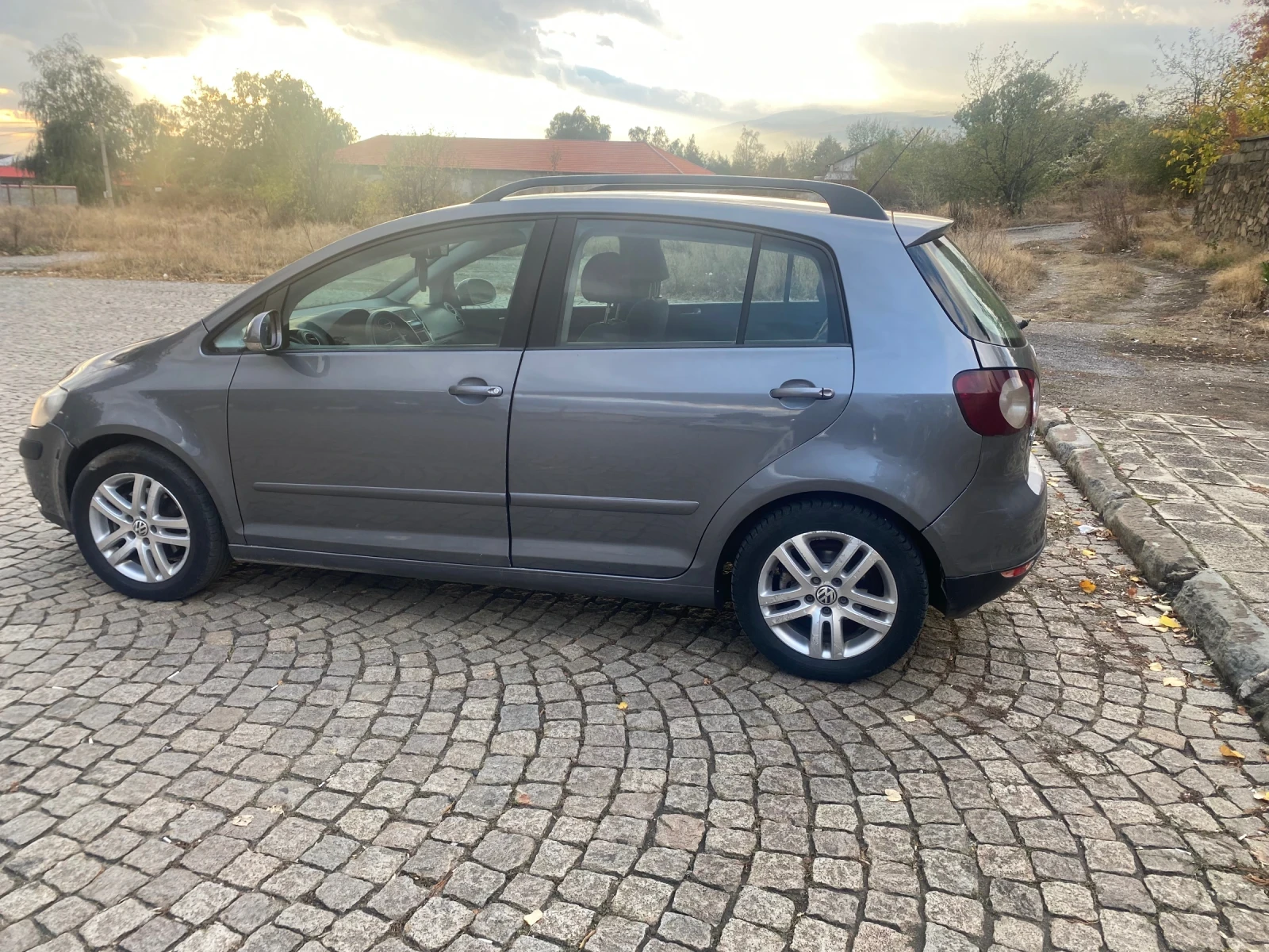VW Golf Plus 1.9 105, снимка 2 - Автомобили и джипове - 56557749