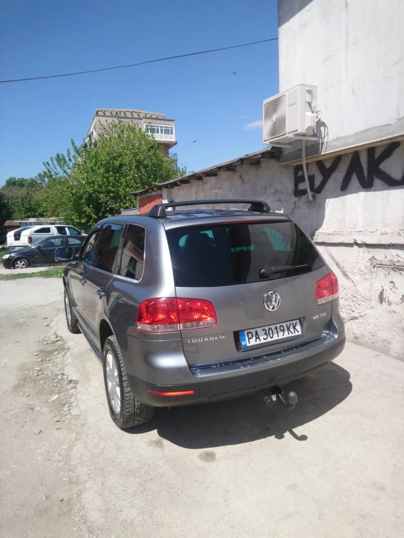 VW Touareg 3.0 TDI, снимка 8 - Автомобили и джипове - 52541612