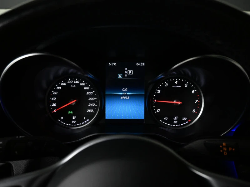 Mercedes-Benz GLC 300 CARFAX  * АвтоКредит* (ЦЕНА ДО БГ), снимка 9 - Автомобили и джипове - 52708808