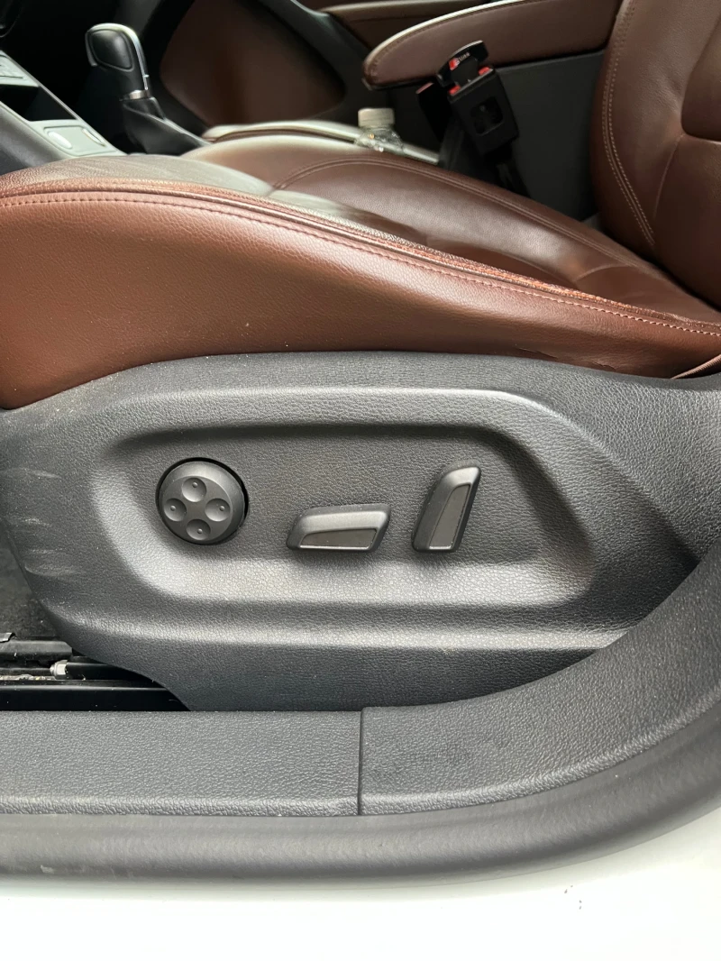 VW Tiguan  2.0TDI 4/4 DSG Камера, снимка 6 - Автомобили и джипове - 53128470