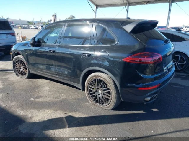 Porsche Cayenne E-HYBRID S, снимка 3 - Автомобили и джипове - 48210281