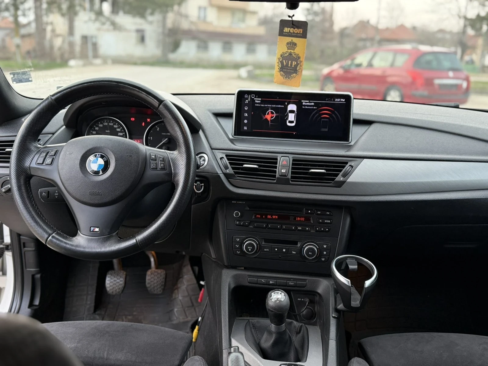 BMW X1 2.0 143+ , снимка 14 - Автомобили и джипове - 53907814