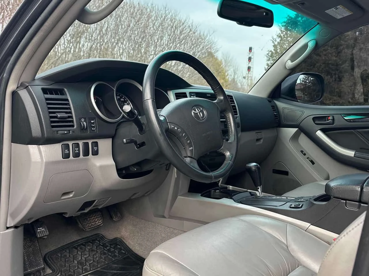 Toyota 4runner * V6 Limited * 2 �����* PANO* KEYLESS* �������*  | Mobile.bg � ����������� 5