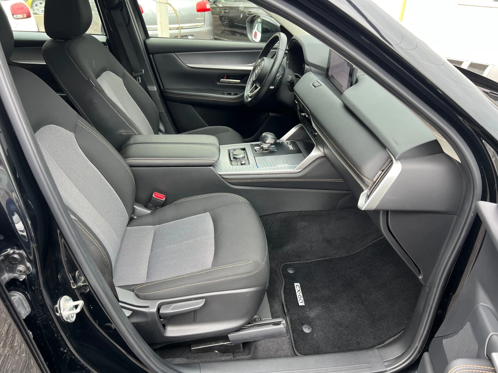 Mazda CX-60 2.5 e-SKYACTIV PHEV AWD | Mobile.bg � ����������� 12